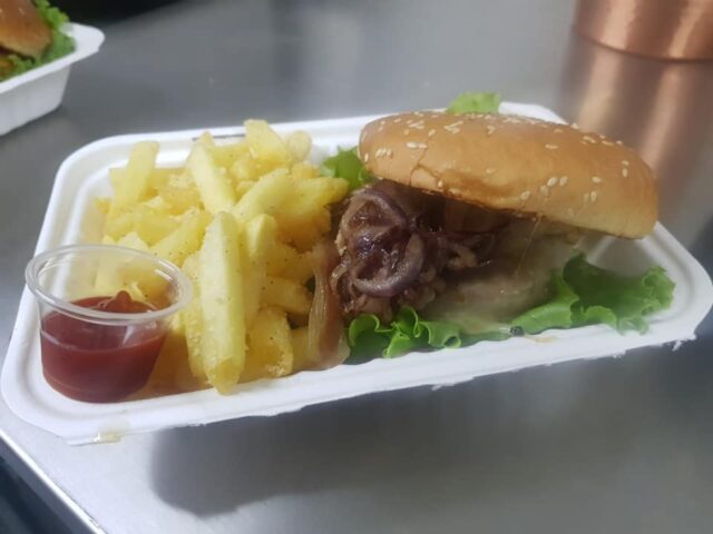 Burger Shack Isabela 5