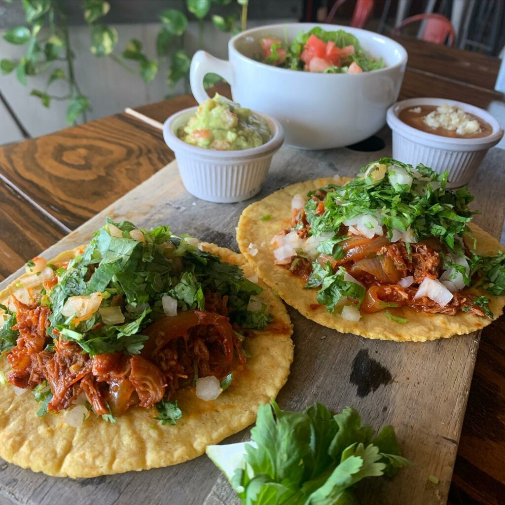 Las Nanas Cantina