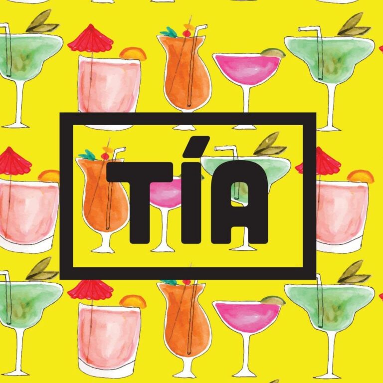Tía